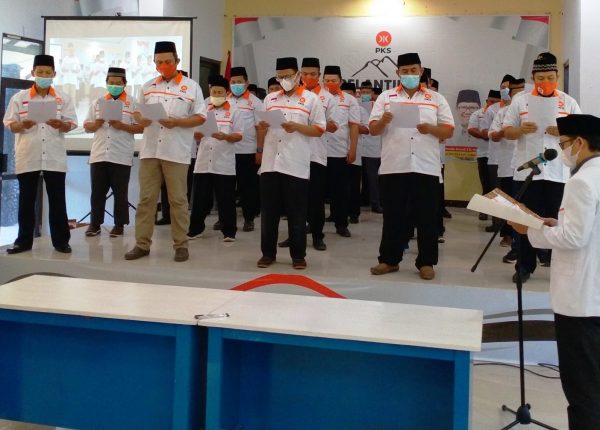 Orange-kan-Subang-PKS-Target-10-Kursi-Legislatif--1536x1006