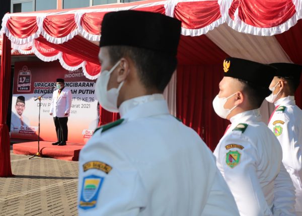 pak haru upacara