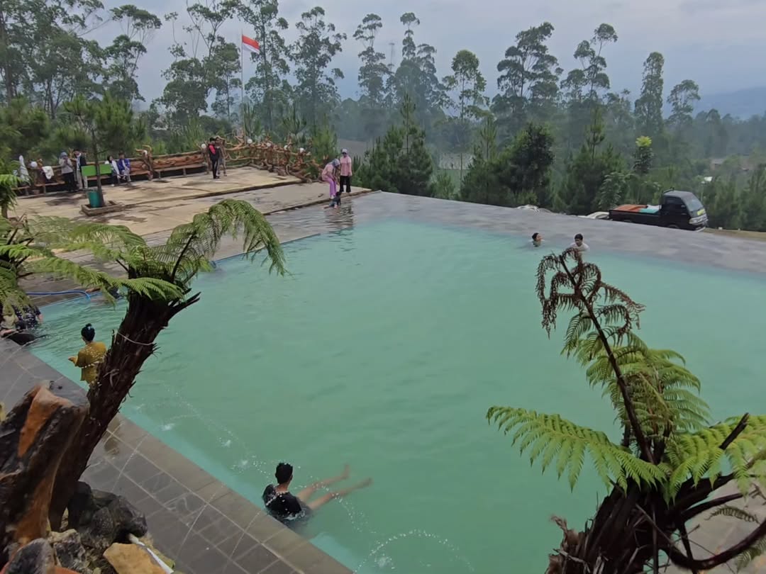 Beberapa hari yg lalu Saya berkunjung ke salah satu Desa yg ada di kaki Gunung Papandayan, Garu (1)